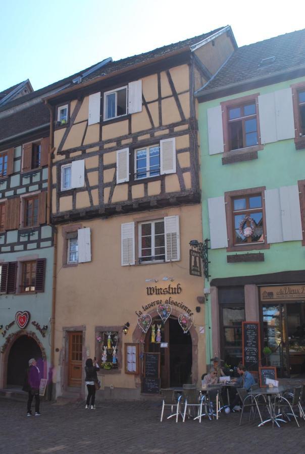 Gite Au coeur de Riquewihr - vue sur le vignoble à Riquewihr Esterno foto